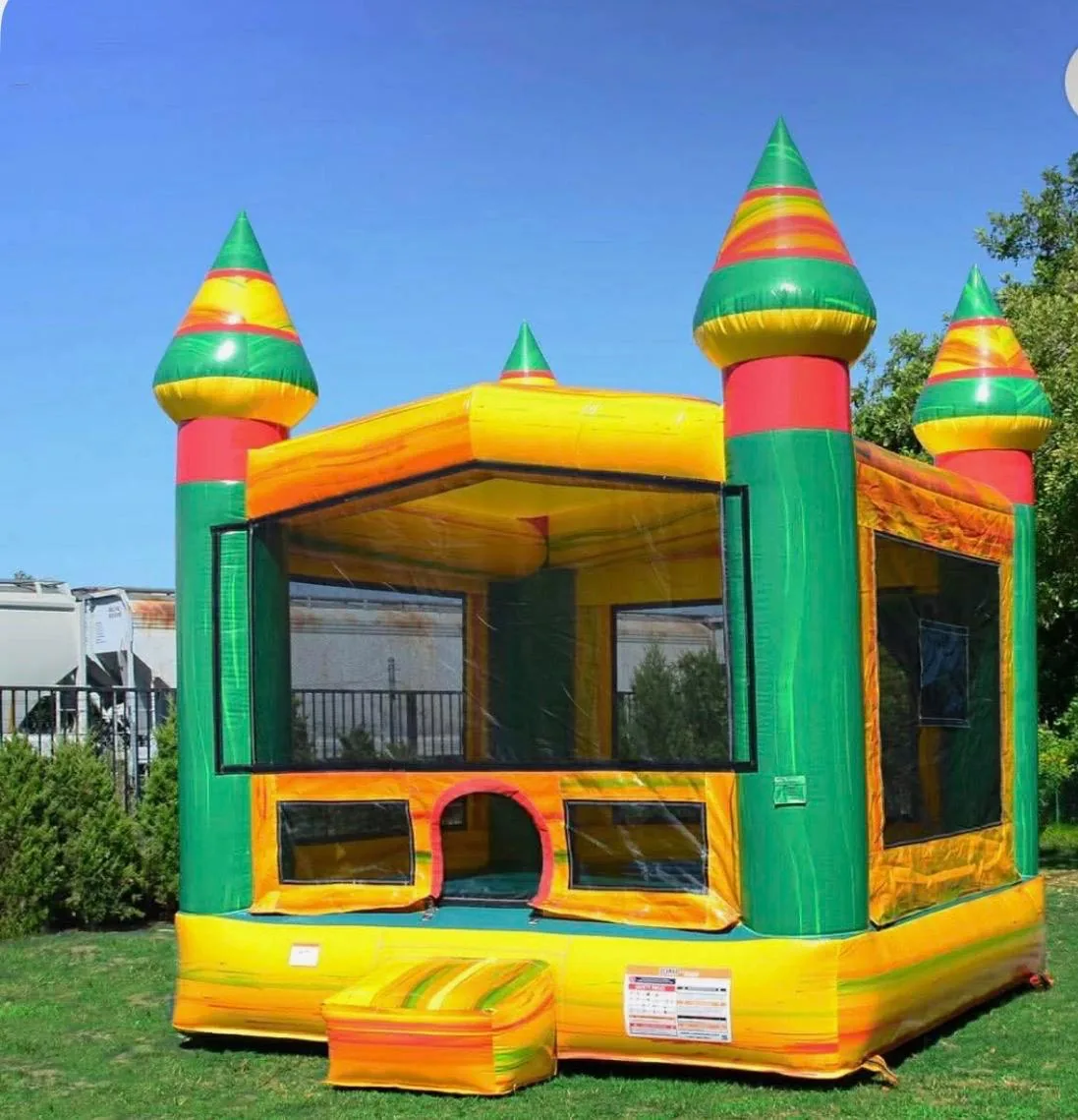 Yellow Marble Castle Bounce House – Risitas Party Rentals Houston
