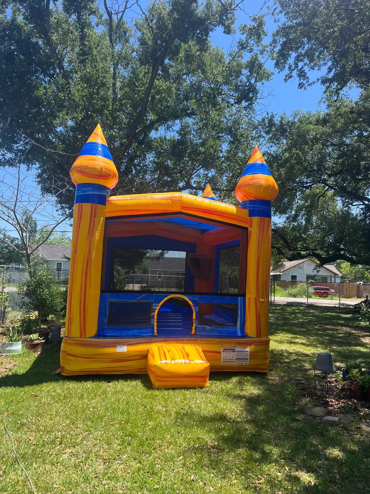 Marble Castle Bounce House – Risitas Party Rentals Houston